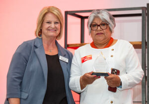 Mónica Vallejo and Kelly Homewood